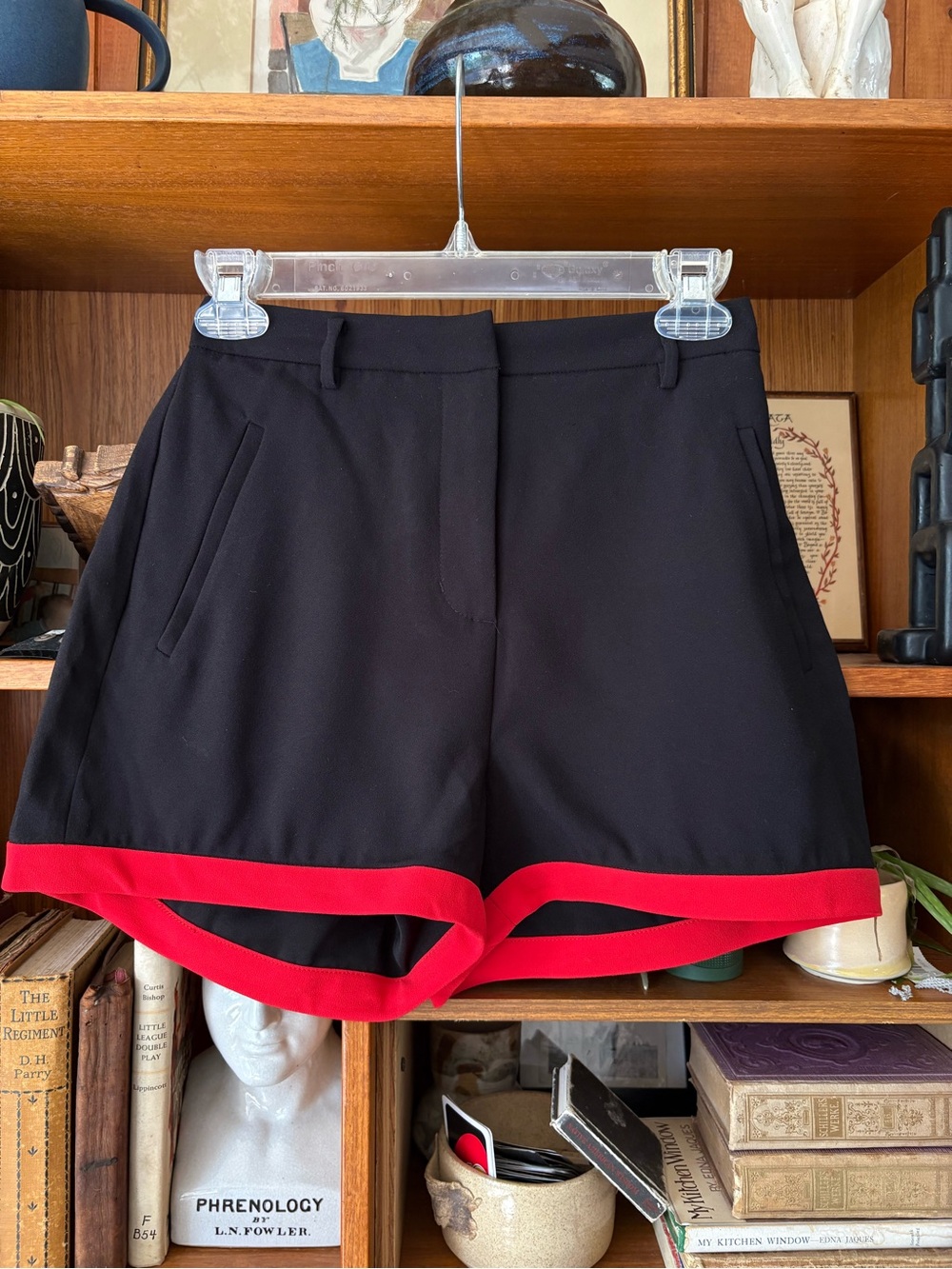 Aritzia Little Moon Shorts Red Trim 0
